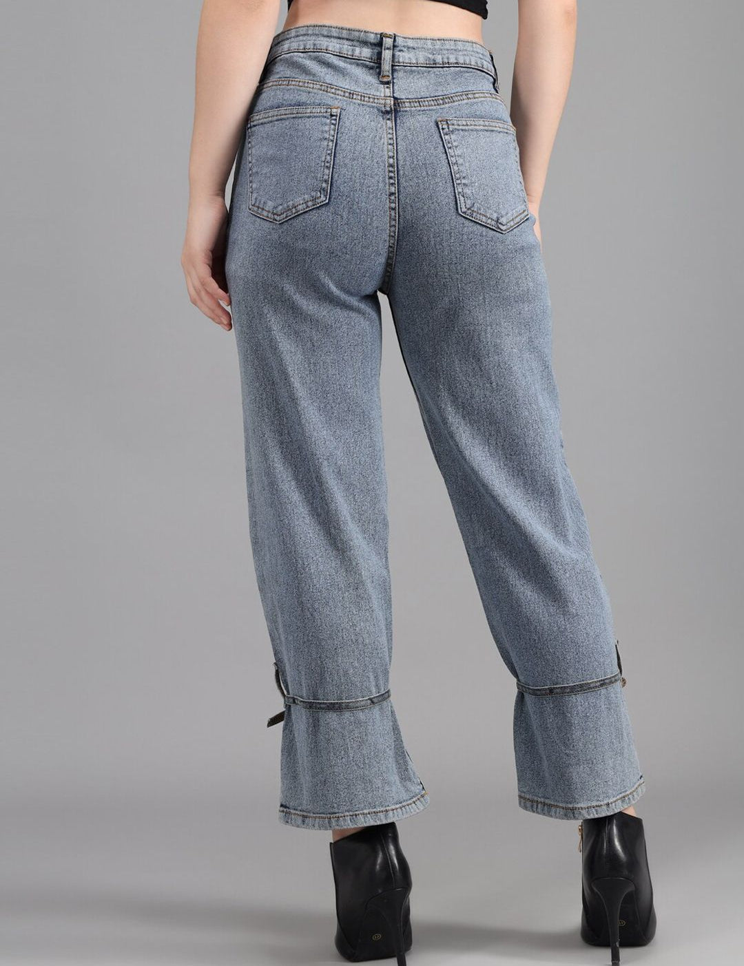 Kotty Women Blue Boyfriend Fit High-Rise Light Fade Stretchable Jeans