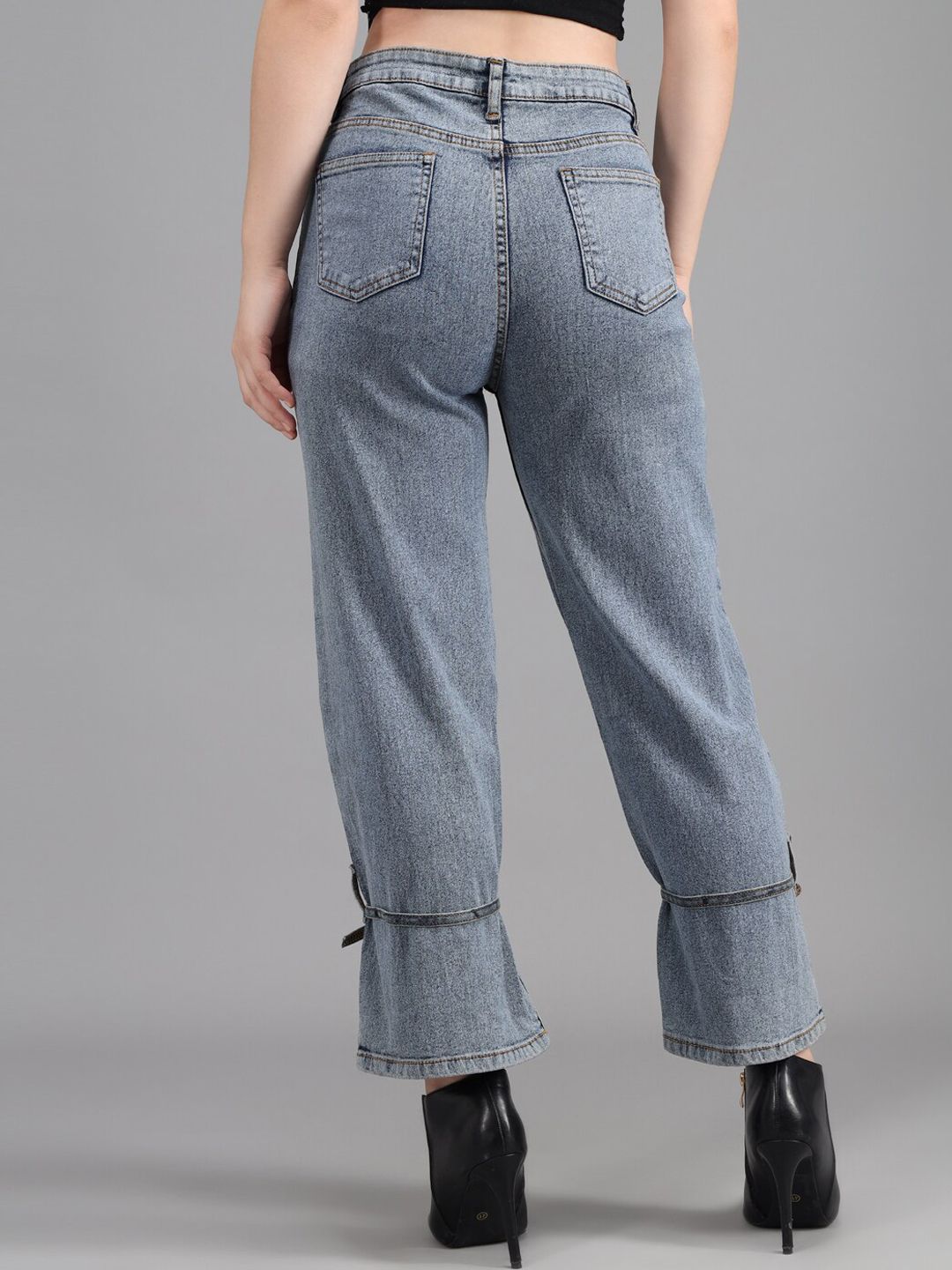 Kotty Women Blue Boyfriend Fit High-Rise Light Fade Stretchable Jeans