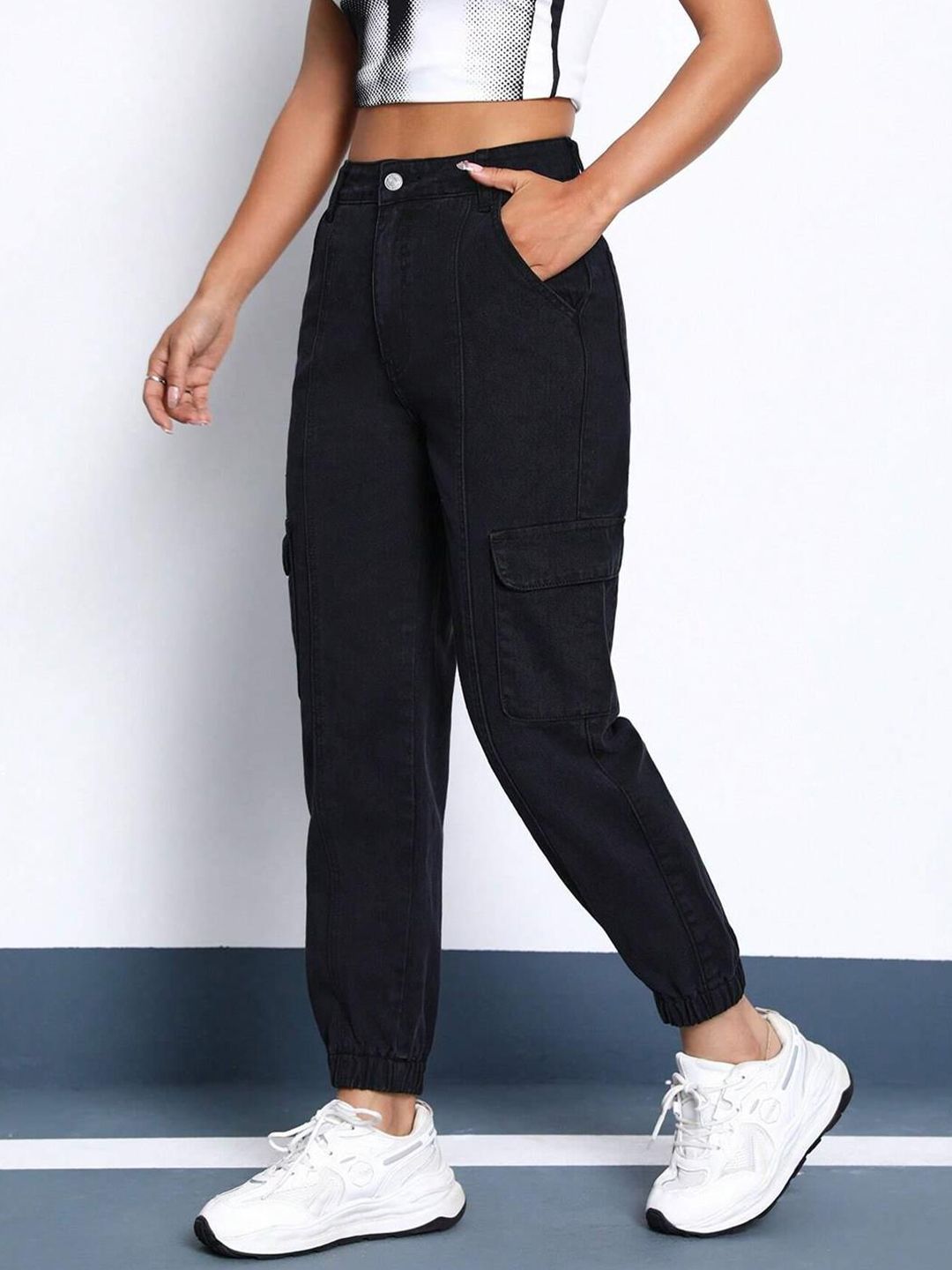 Kotty Women Black Jean Straight Fit Stretchable Cargo Jeans