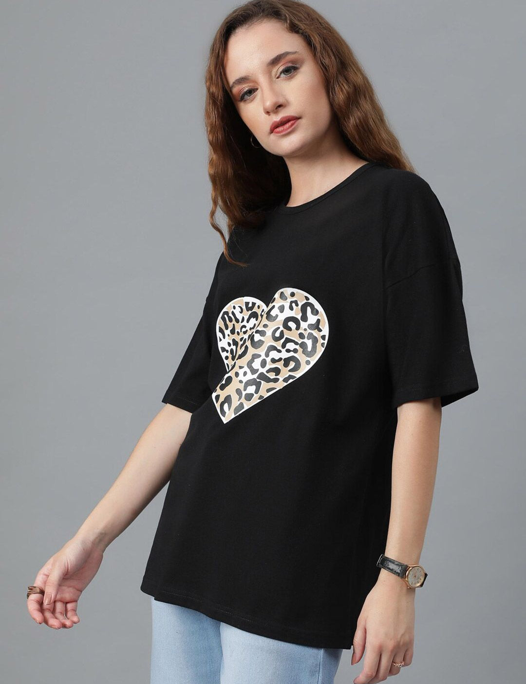 Kotty Graphic Printed Drop-Shoulder Sleeves Oversized T-shirt