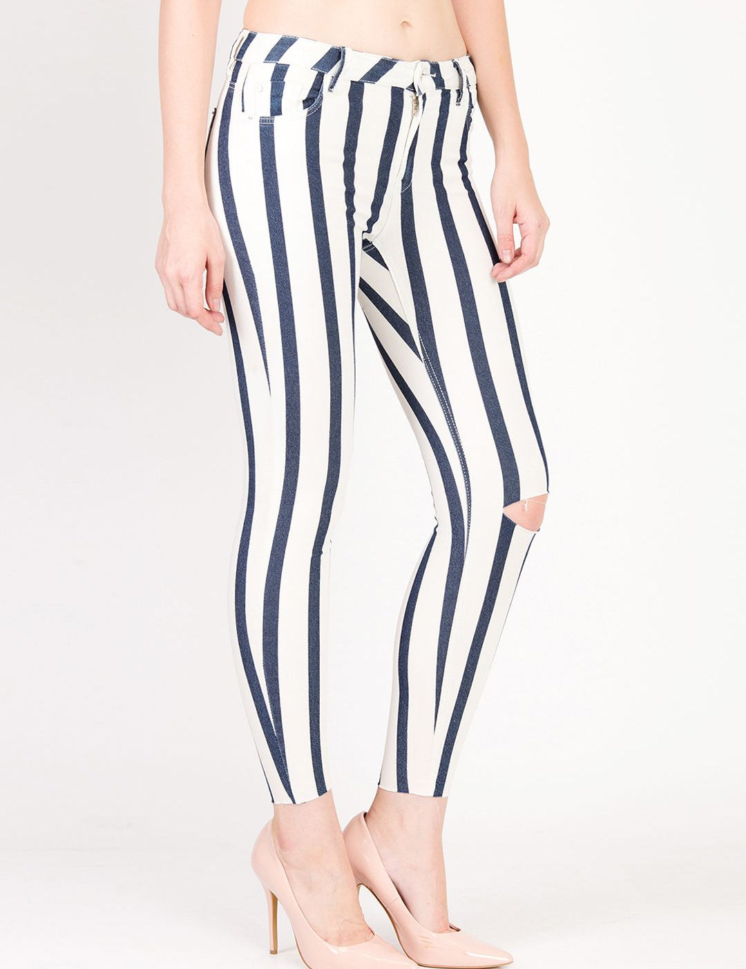 Kotty Women White & Black Skinny Fit High-Rise Clean Look Jeans