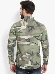 Kotty Men Camouflage Crop Outdoor Denim Jacket