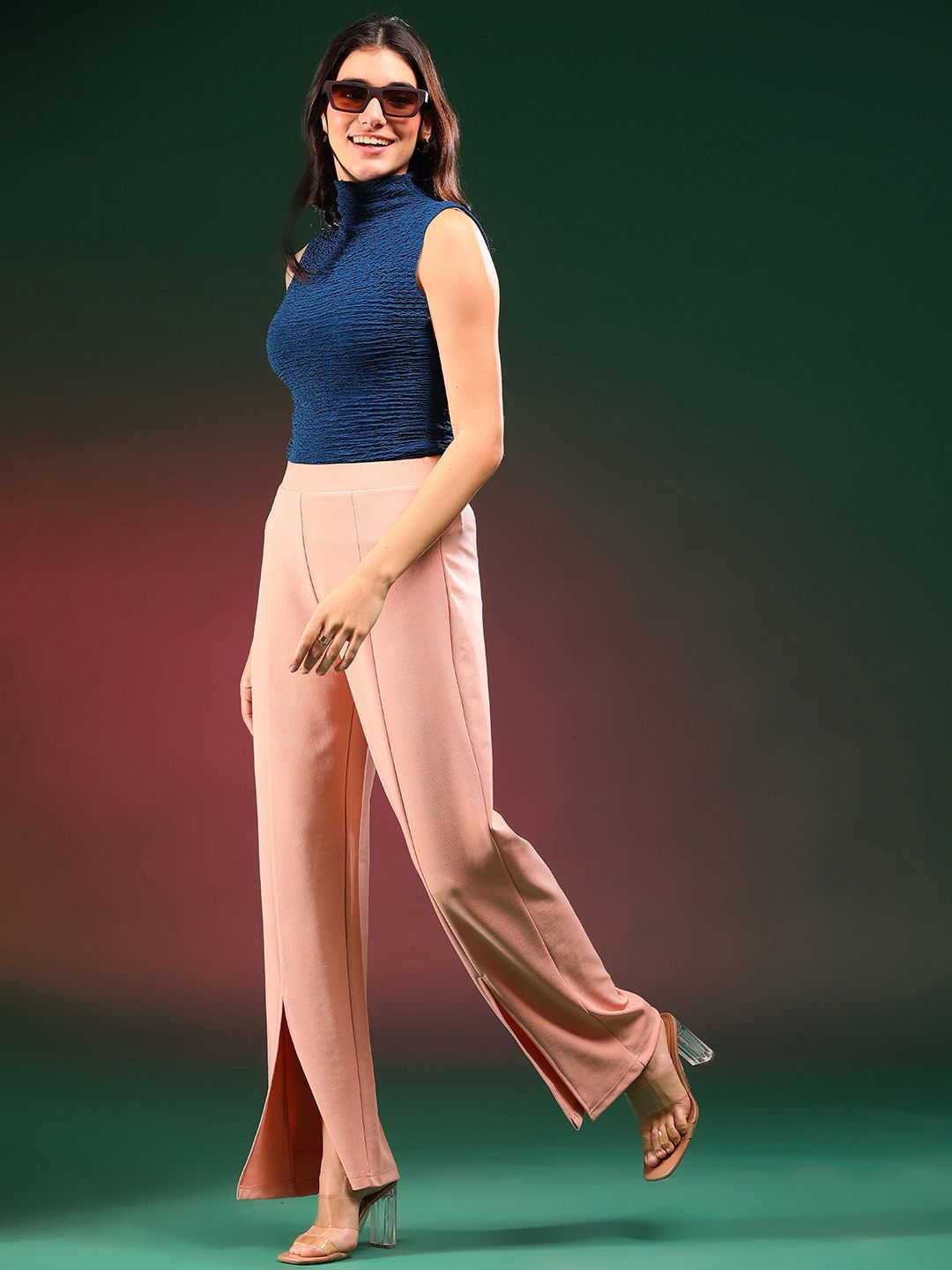 Kotty Women Relaxed Straight Fit High-Rise Easy Wash Regular Trousers