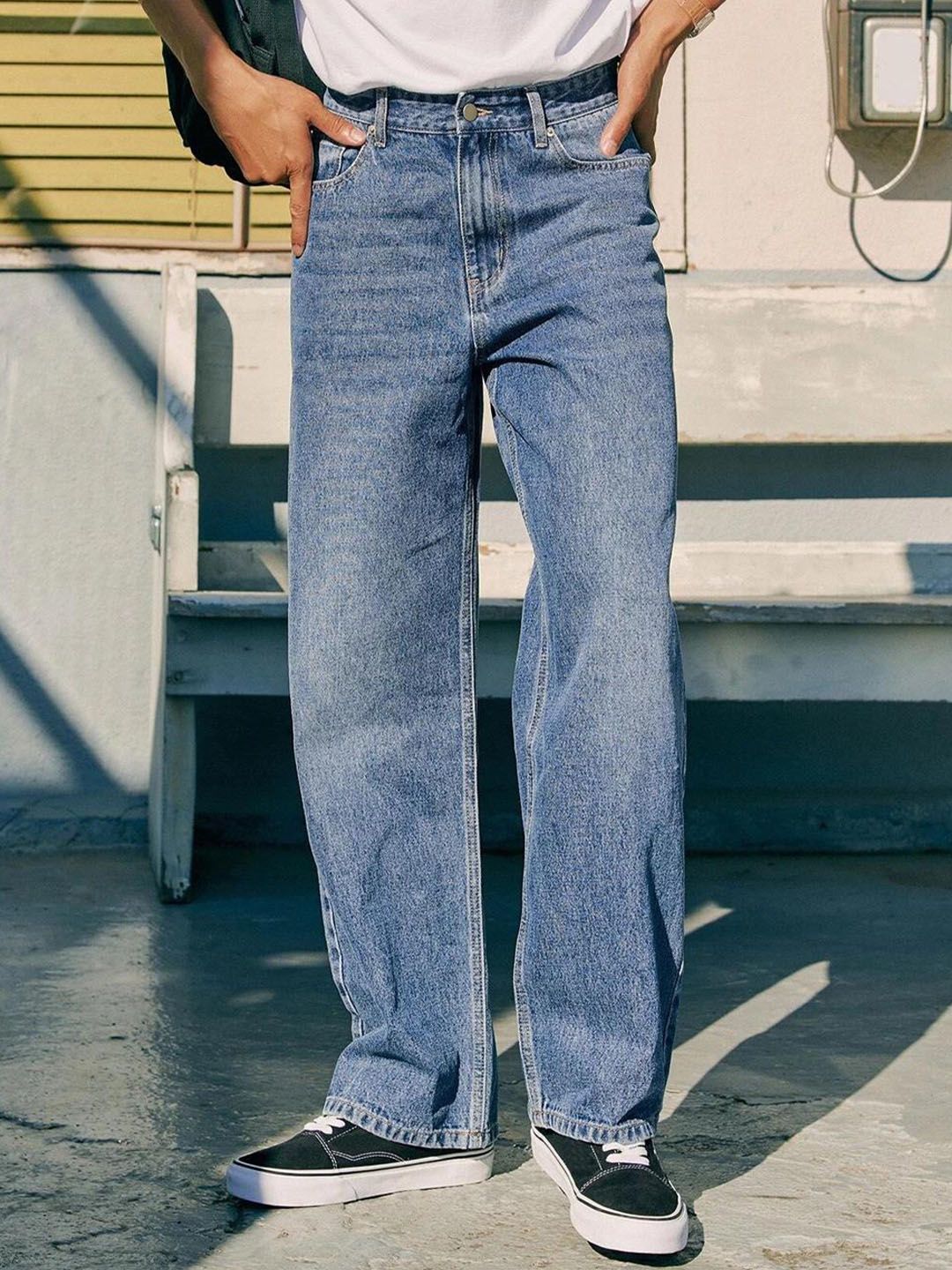 Kotty  Men Clean Look Straight Fit Heavy Fade Stretchable Jeans