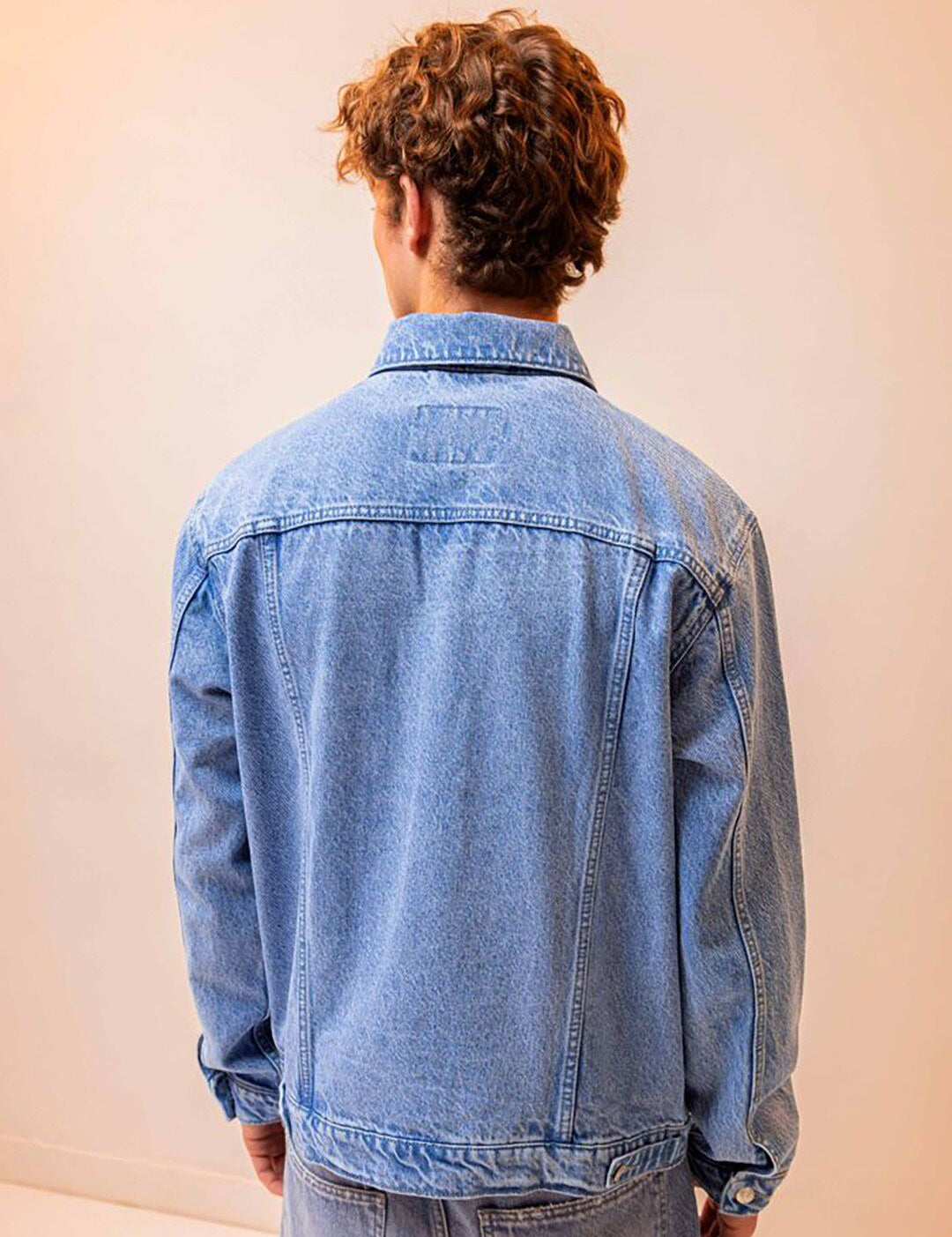 Kotty Blue Spread Collar Washed Denim Jacket