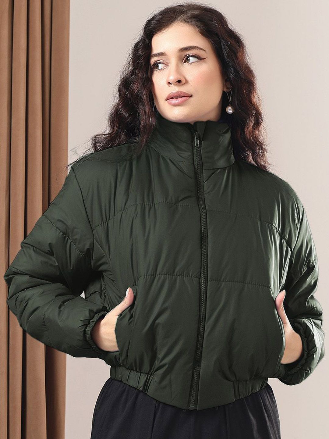 Kotty Women Mock Collar Solid Casual Insulator Puffer Jacket