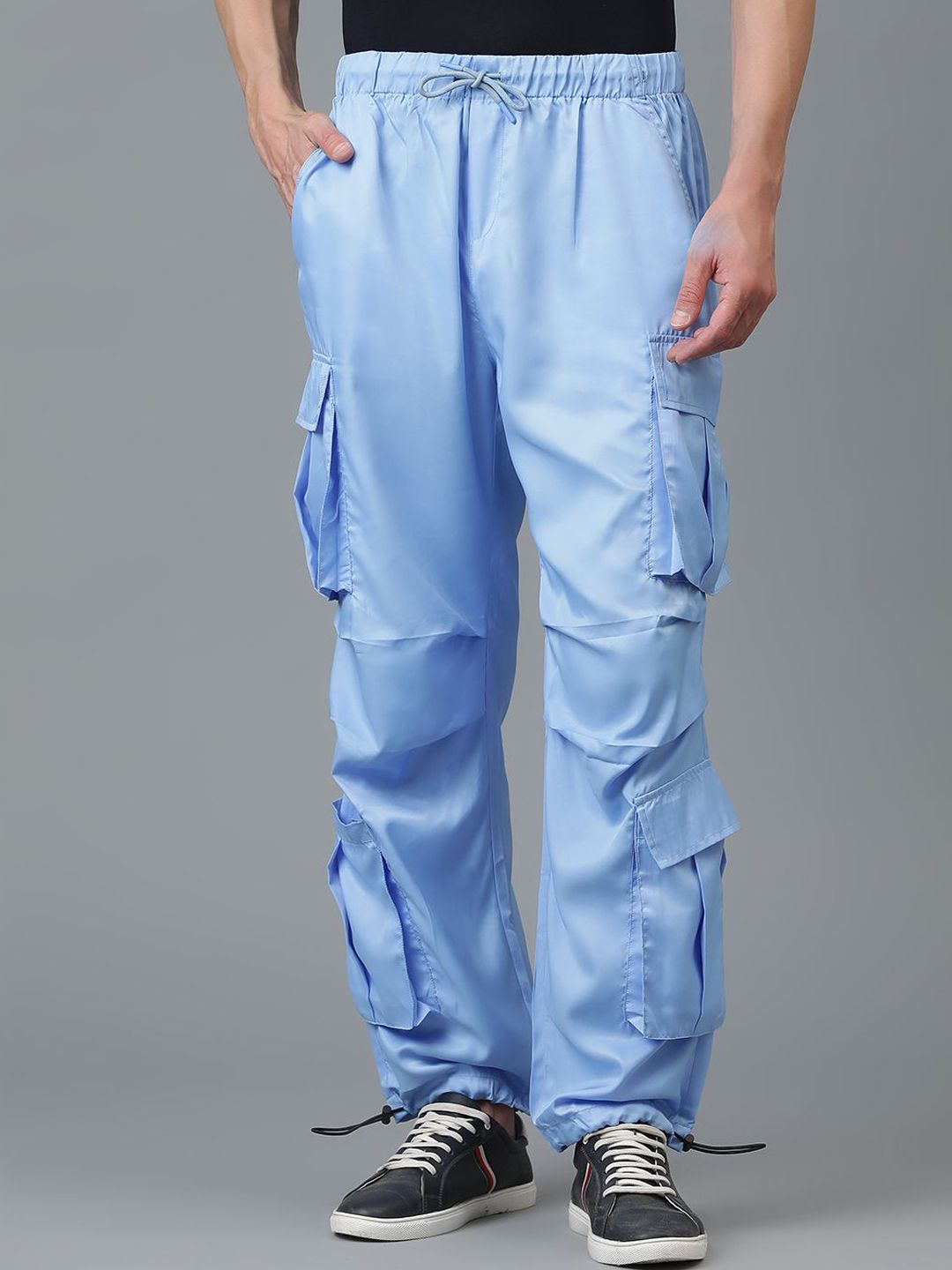 Kotty Men Relaxed Low-Rise Easy Wash Cargos Trousers