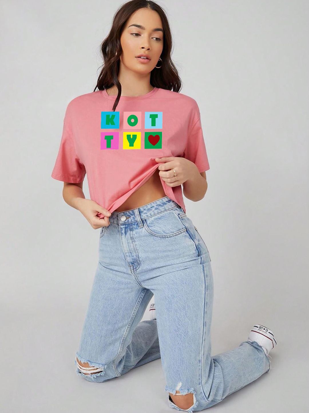 Kotty Pink Printed Round Neck Drop-Shoulder Sleeves Crop Oversized T-shirt