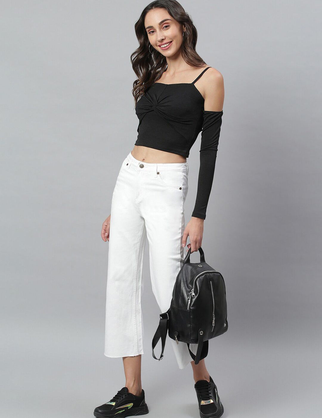 Kotty Women White Regular Fit Mid-Rise Clean Look Stretchable Jeans