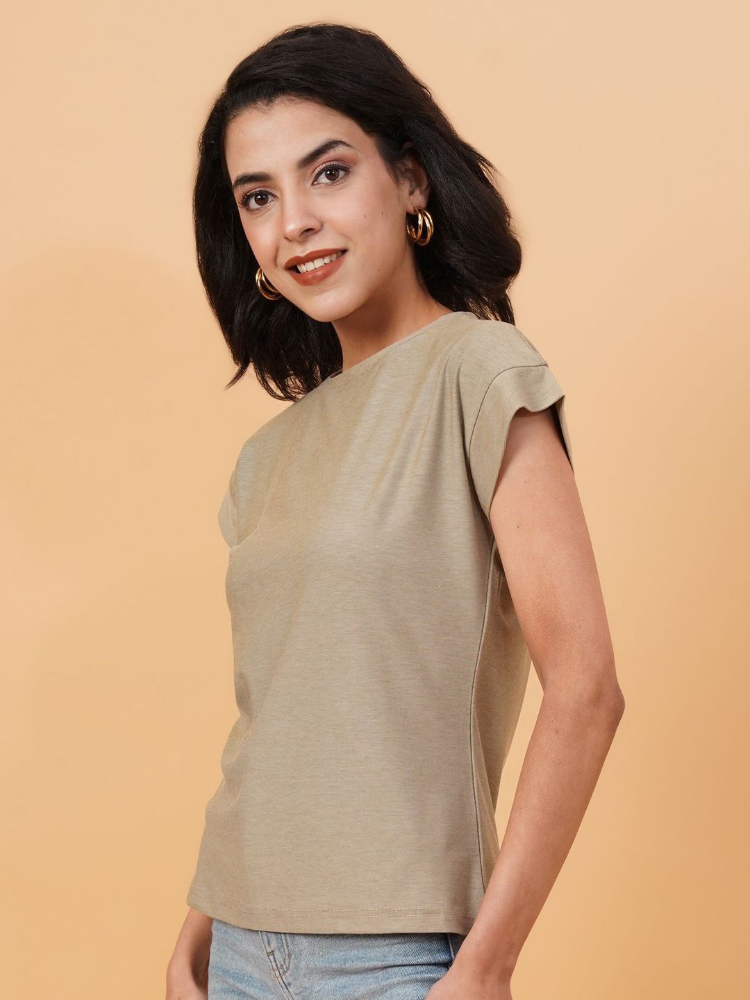 Kotty Women Solid Round Neck T-shirt