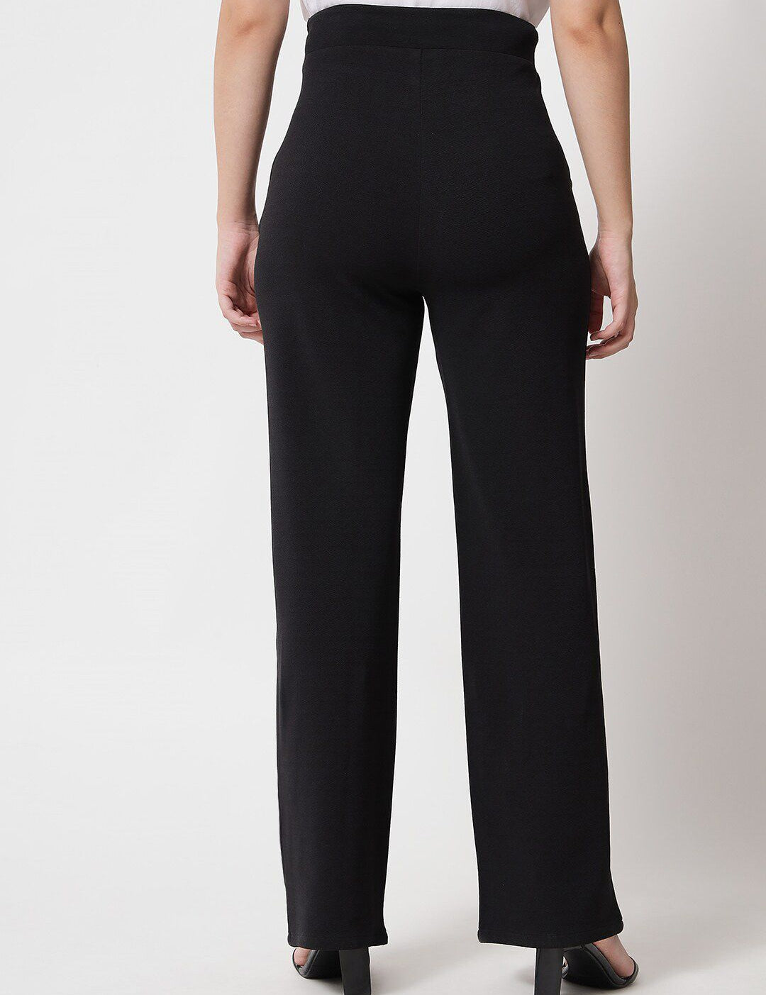 Kotty Women Black Relaxed Straight Fit High-Rise Easy Wash Trousers