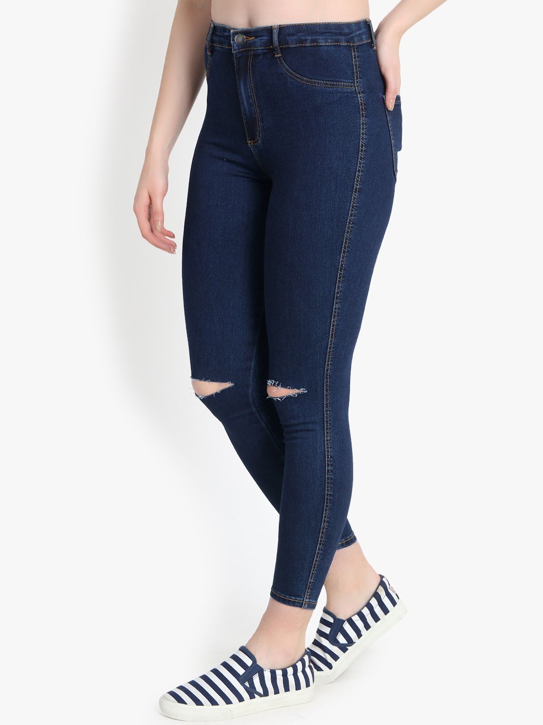 Kotty Women Blue Skinny Fit High-Rise Slash Knee Cropped Jeans