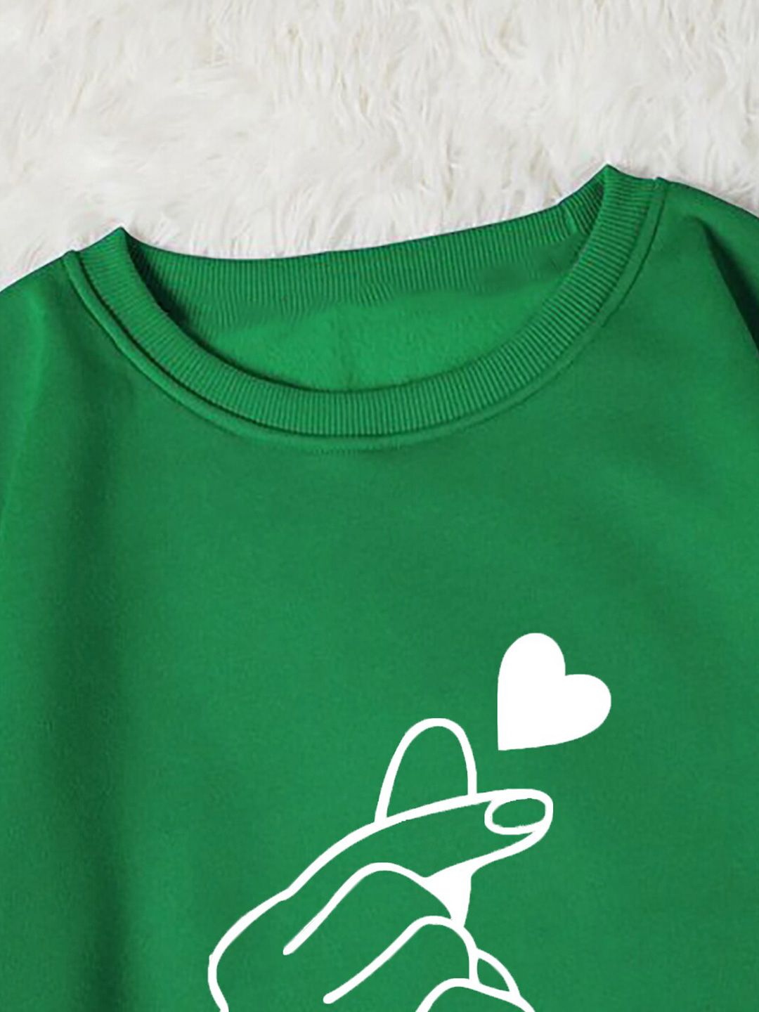 Kotty Graphic Printed Round Neck Fleece Pullover