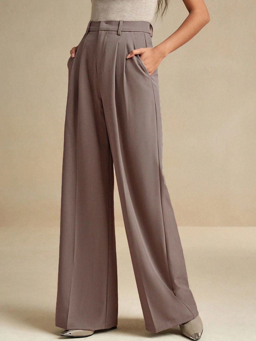 Kotty Women High-Rise Pleated Wide-Leg Trousers
