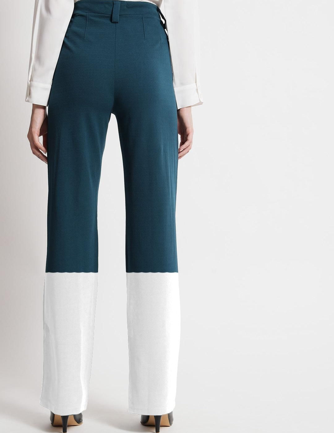 Kotty Women Colourblocked High-Rise Straight Fit Easy Wash Regular Trousers