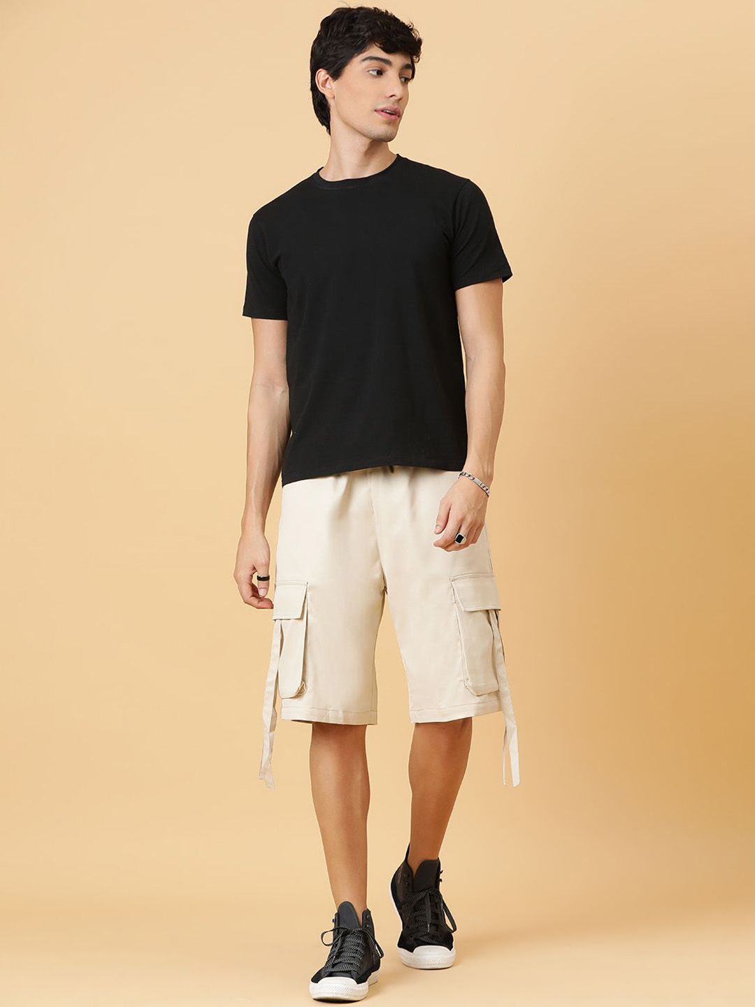 Kotty Men Low-Rise Cargo Shorts