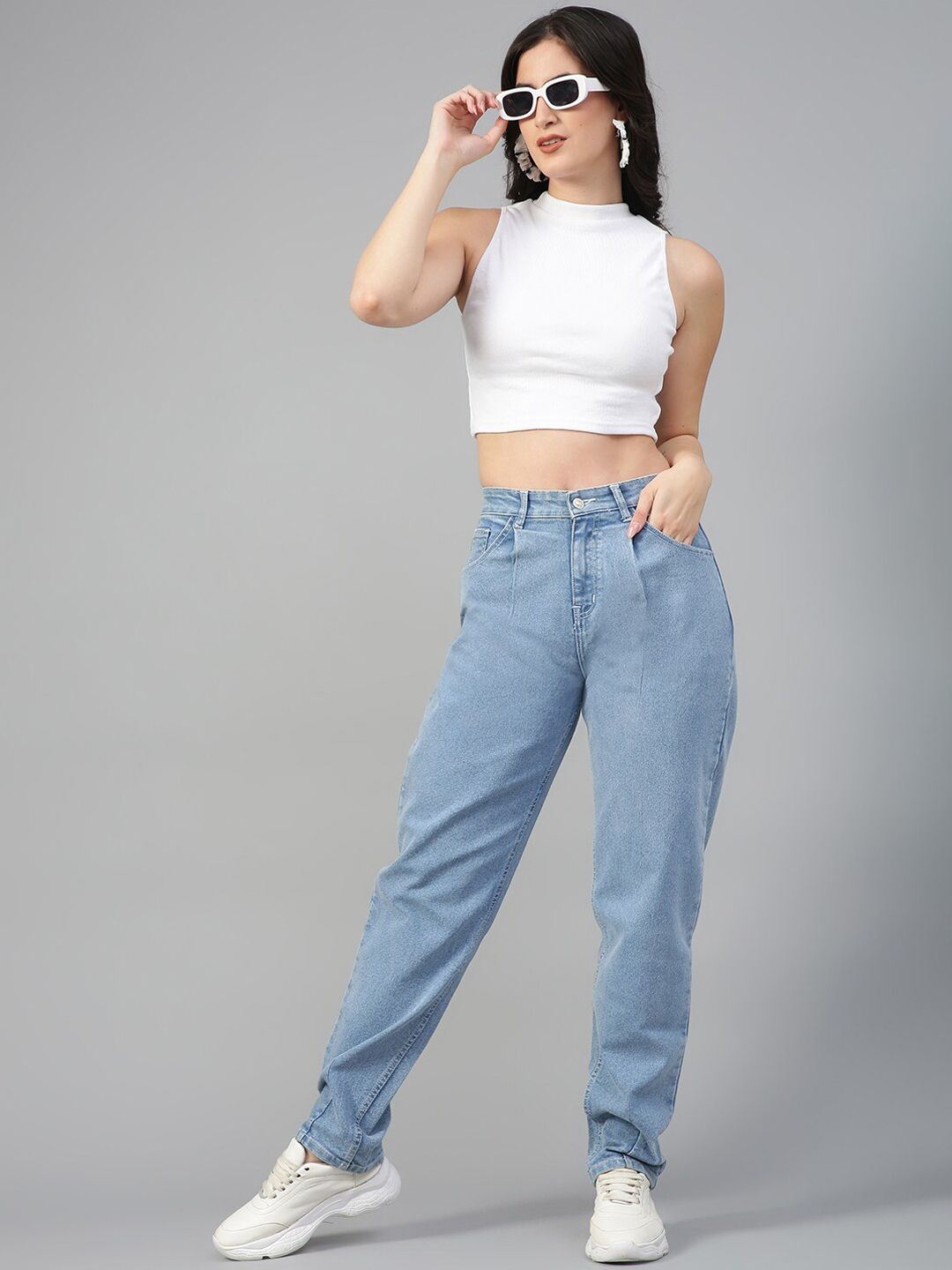 Kotty Women Jean Straight Fit High-Rise Light Fade Stretchable Jeans