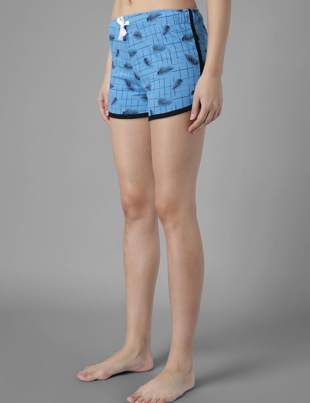 Kotty Women Checked Regular Fit Low-Rise Shorts