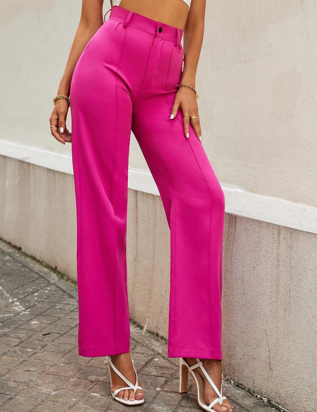 Kotty Women Relaxed Straight Fit High-Rise Easy Wash Parallel Trousers