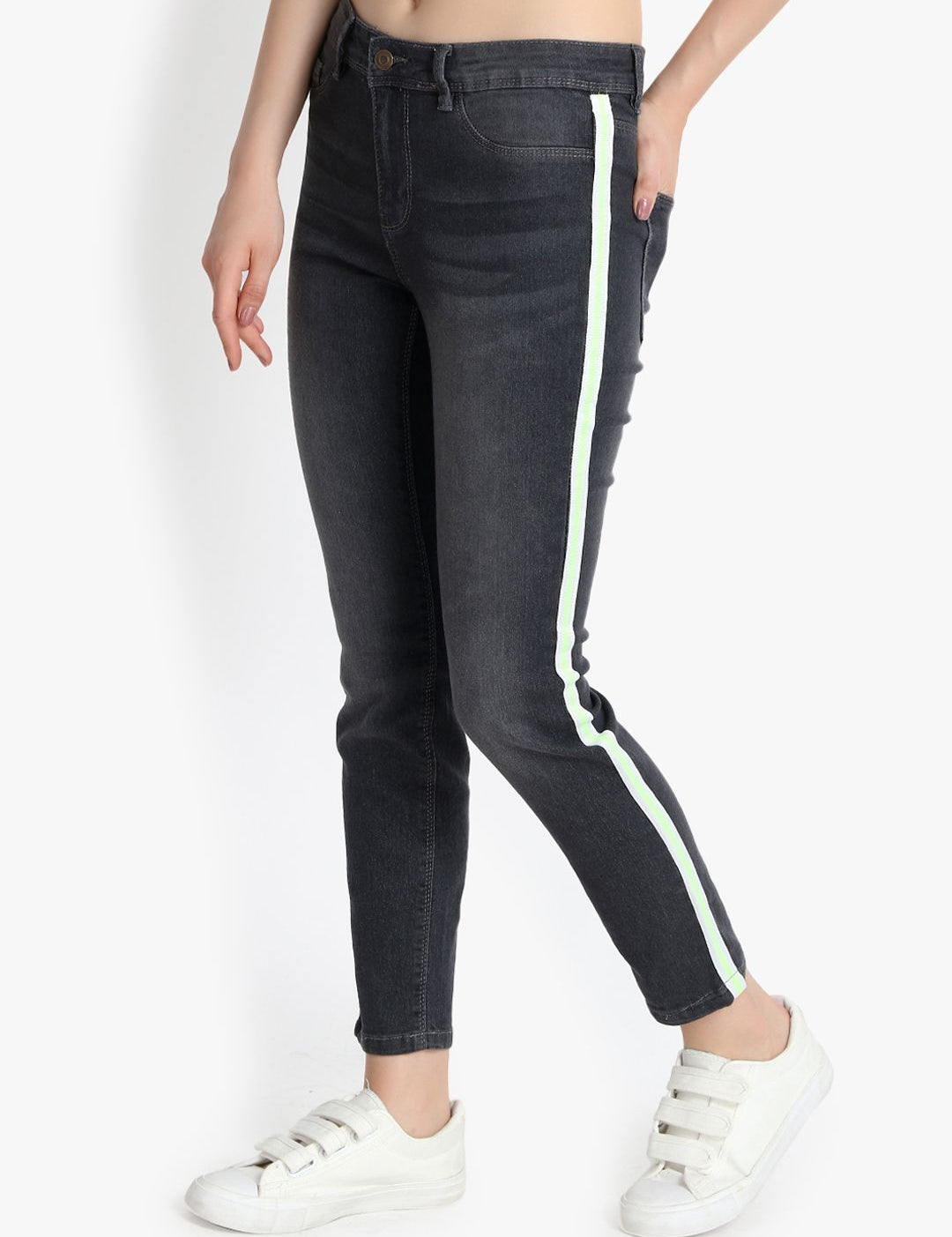 Kotty Women Black Skinny Fit High-Rise Clean Look Jeans