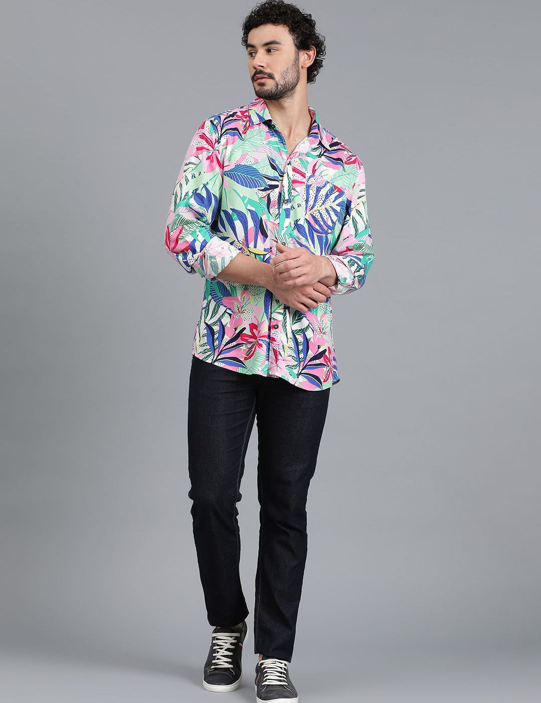 Kotty Blue & Green Floral Printed Relaxed Fit Casual Shirt