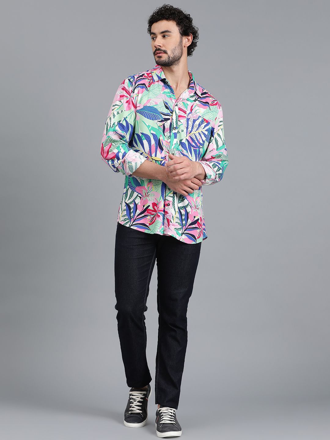 Kotty Blue & Green Floral Printed Relaxed Fit Casual Shirt