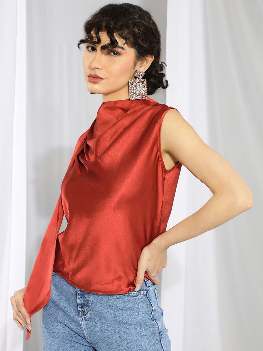 Kotty Red High Neck Sleeveless Pleated Detail Satin Top