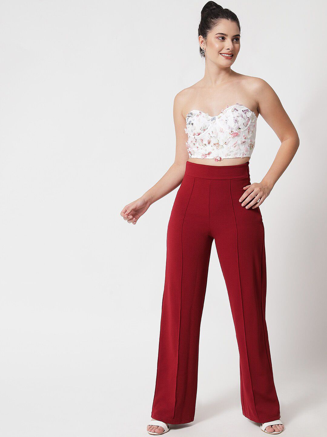 Kotty Women Maroon Relaxed Straight Fit High-Rise Easy Wash Pleated Trousers