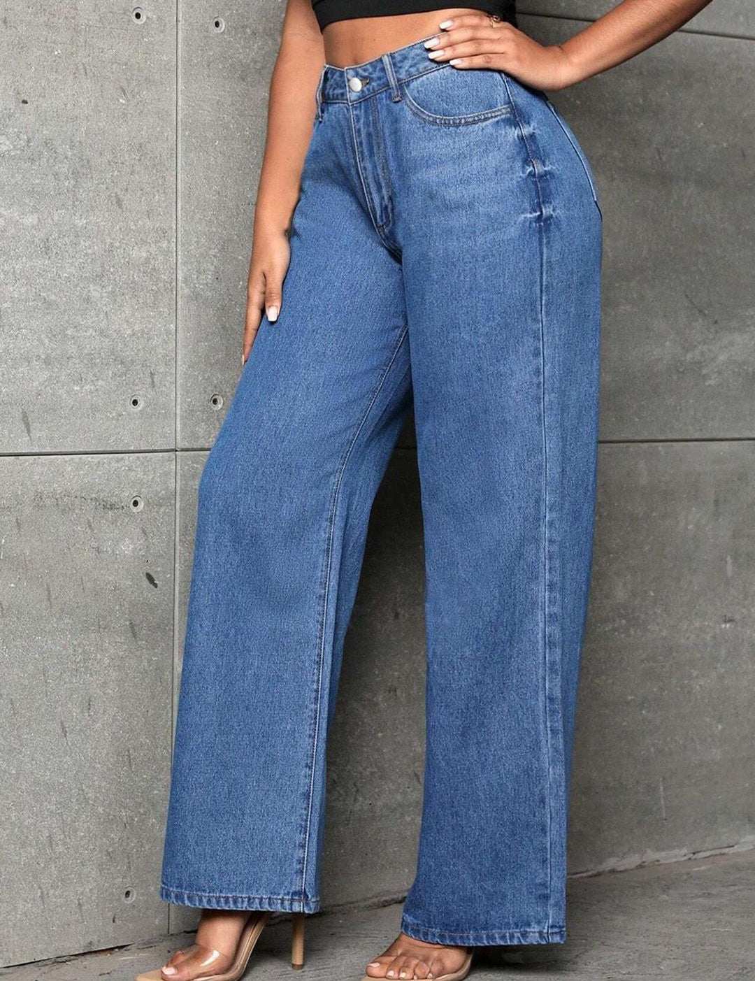 Kotty Women Blue Jean Straight Fit High-Rise Light Fade Clean Look Stretchable Jeans