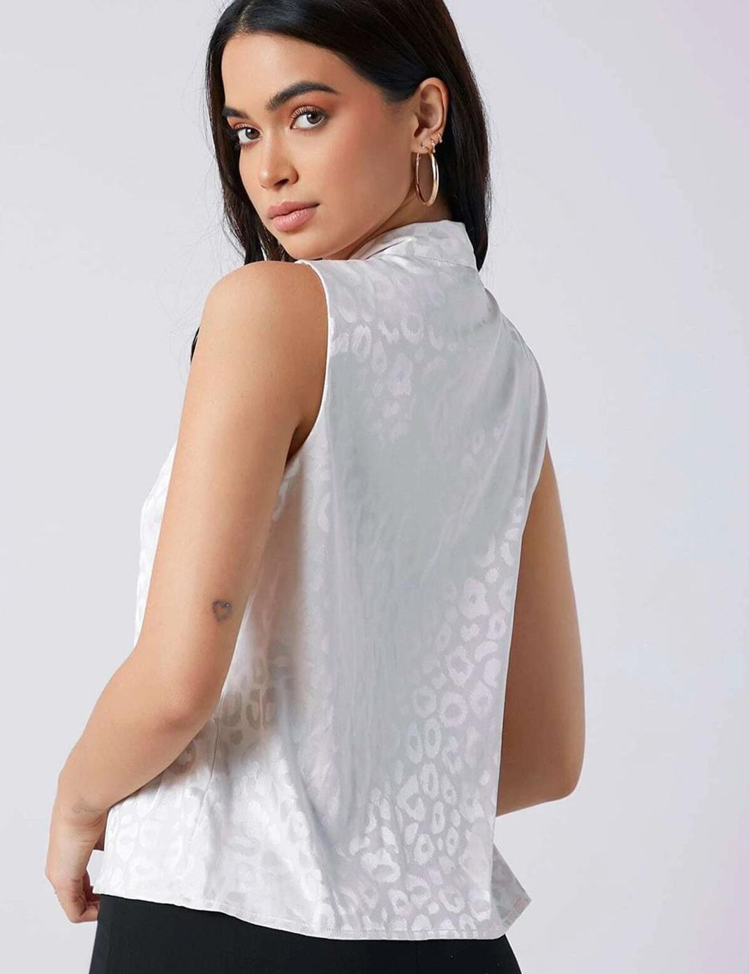 KOTTY BIZwear Abstract Printed Tie-Up Neck Satin Regular Top