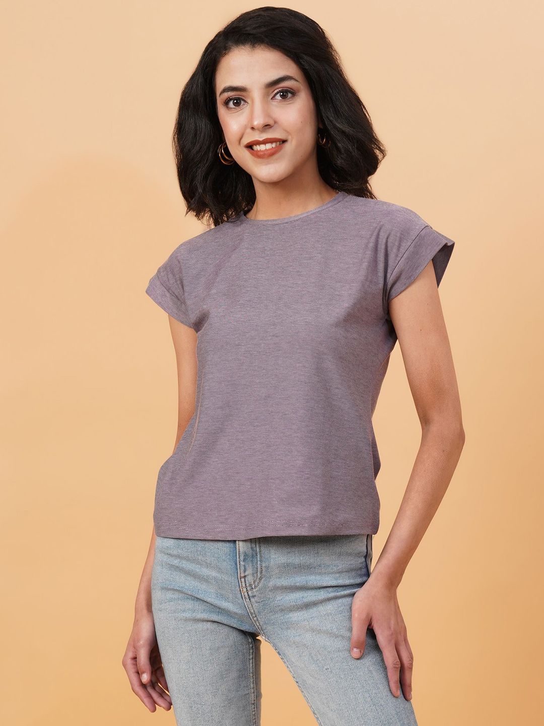 Kotty Women Solid Round Neck T-shirt