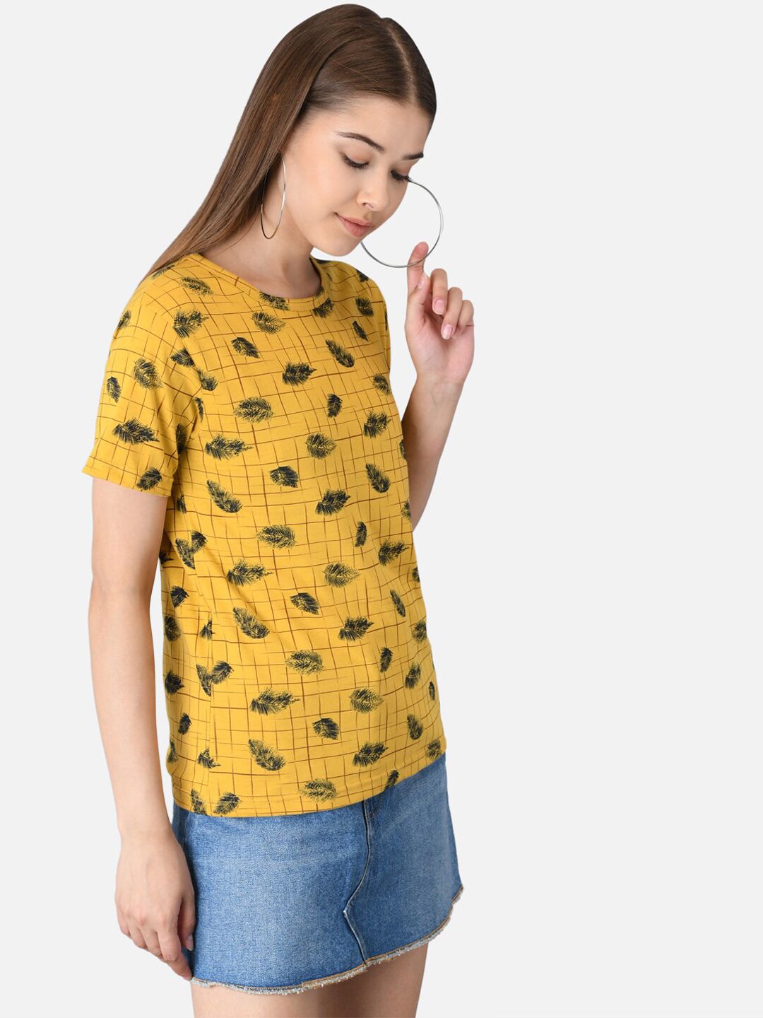 Kotty Women Yellow Printed Round Neck T-shirt