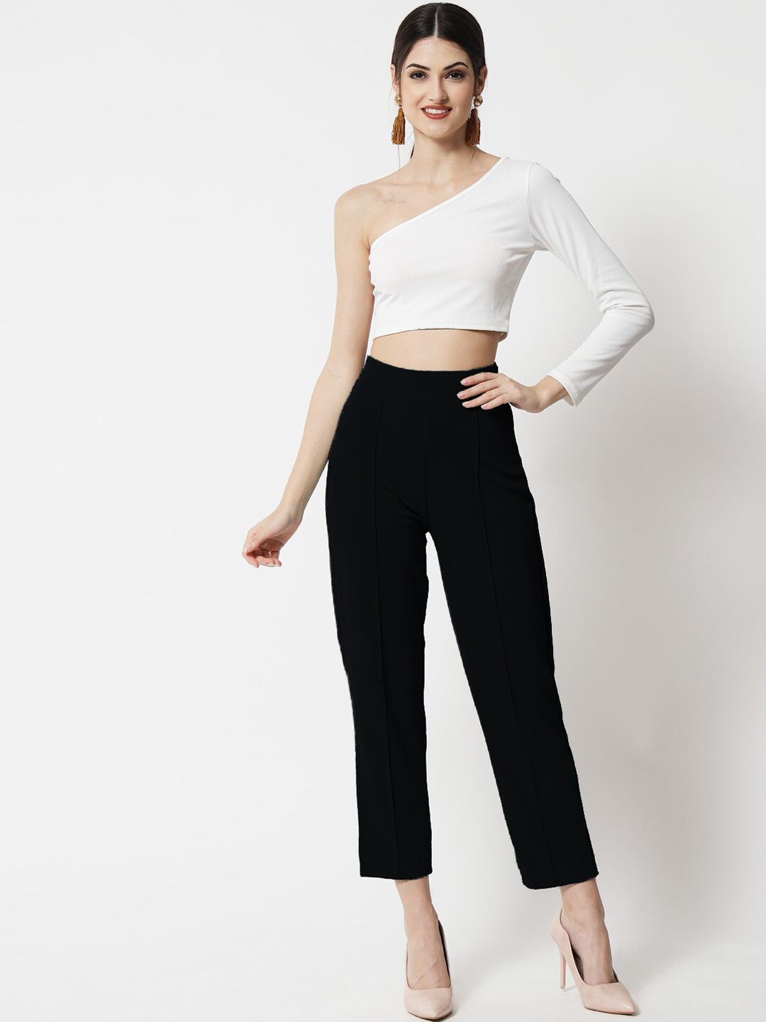 Kotty Women Black Comfort Straight Fit High-Rise Easy Wash Pleated Trousers