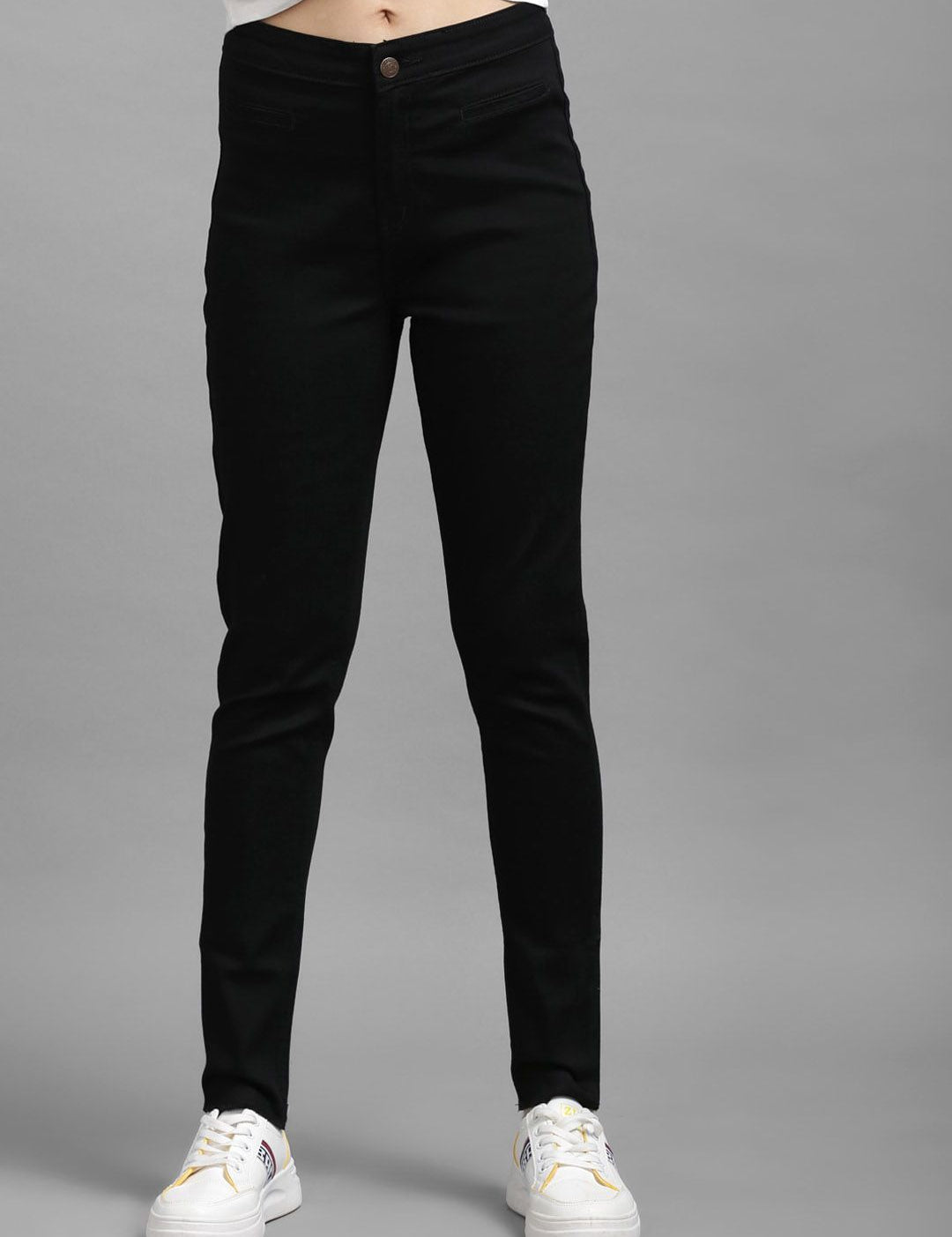 Kotty Women Black Skinny Fit Mid-Rise Clean Look Jeans