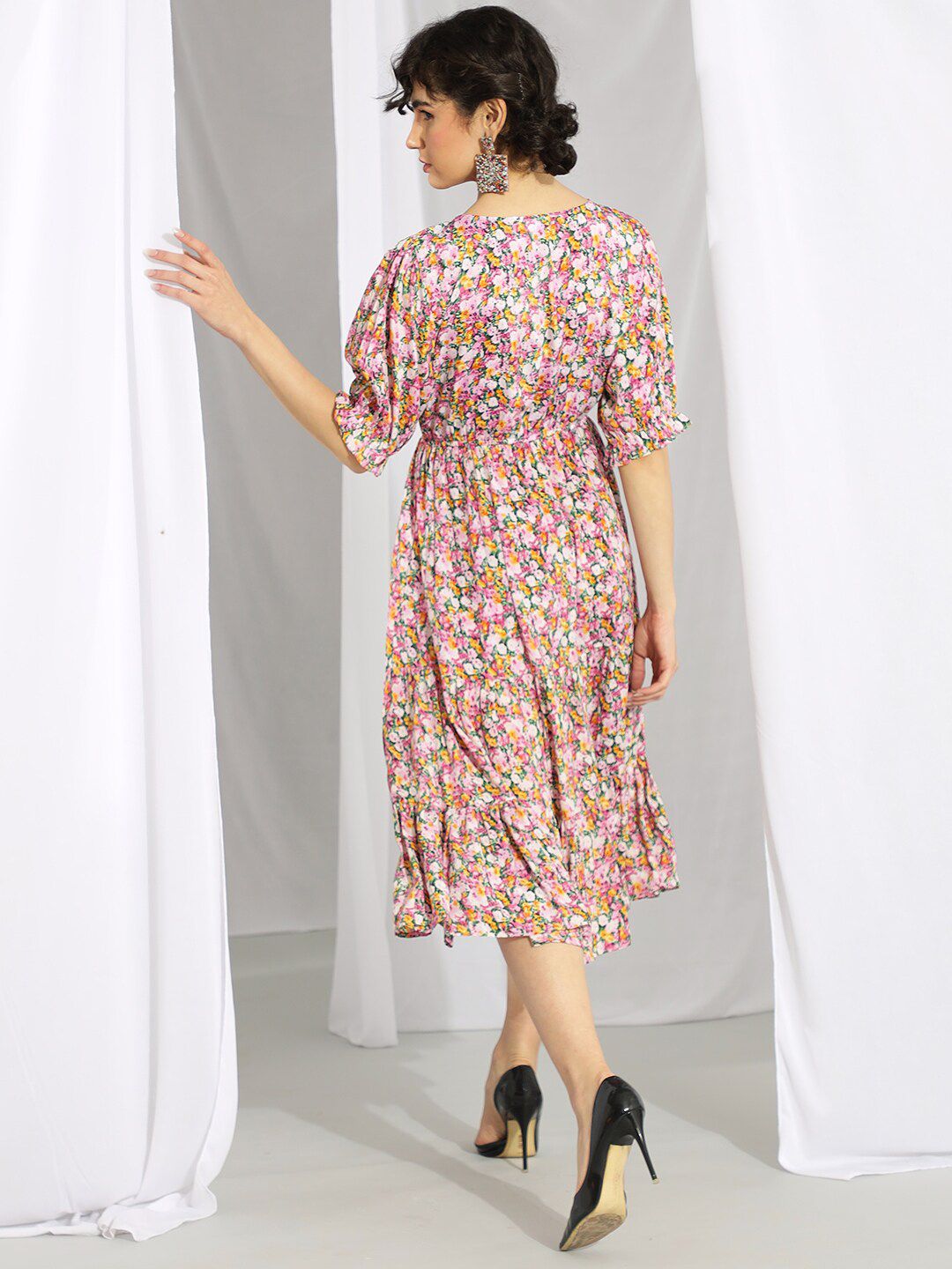 Kotty Pink & Green Floral Printed Puff Sleeves Fit & Flare Midi Dress