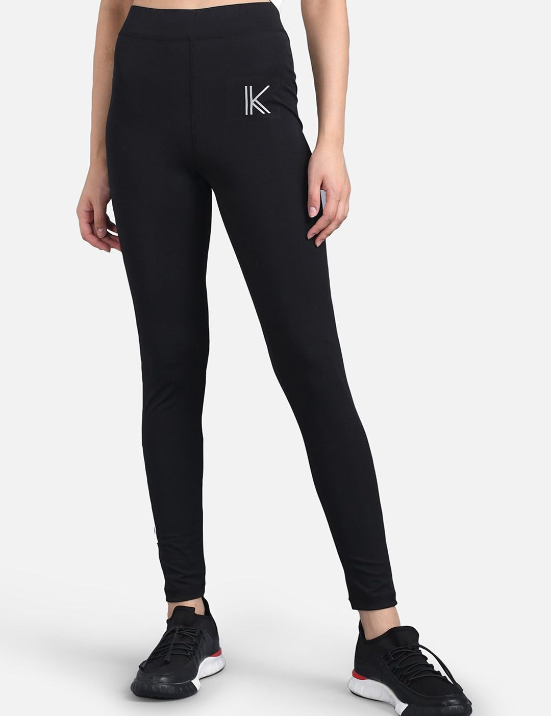 Kotty Women Black & White Printed Tights