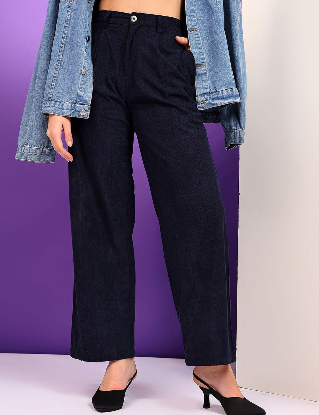 Kotty Women Relaxed Straight Leg Straight Fit High-Rise Corduroy Pleated Trousers