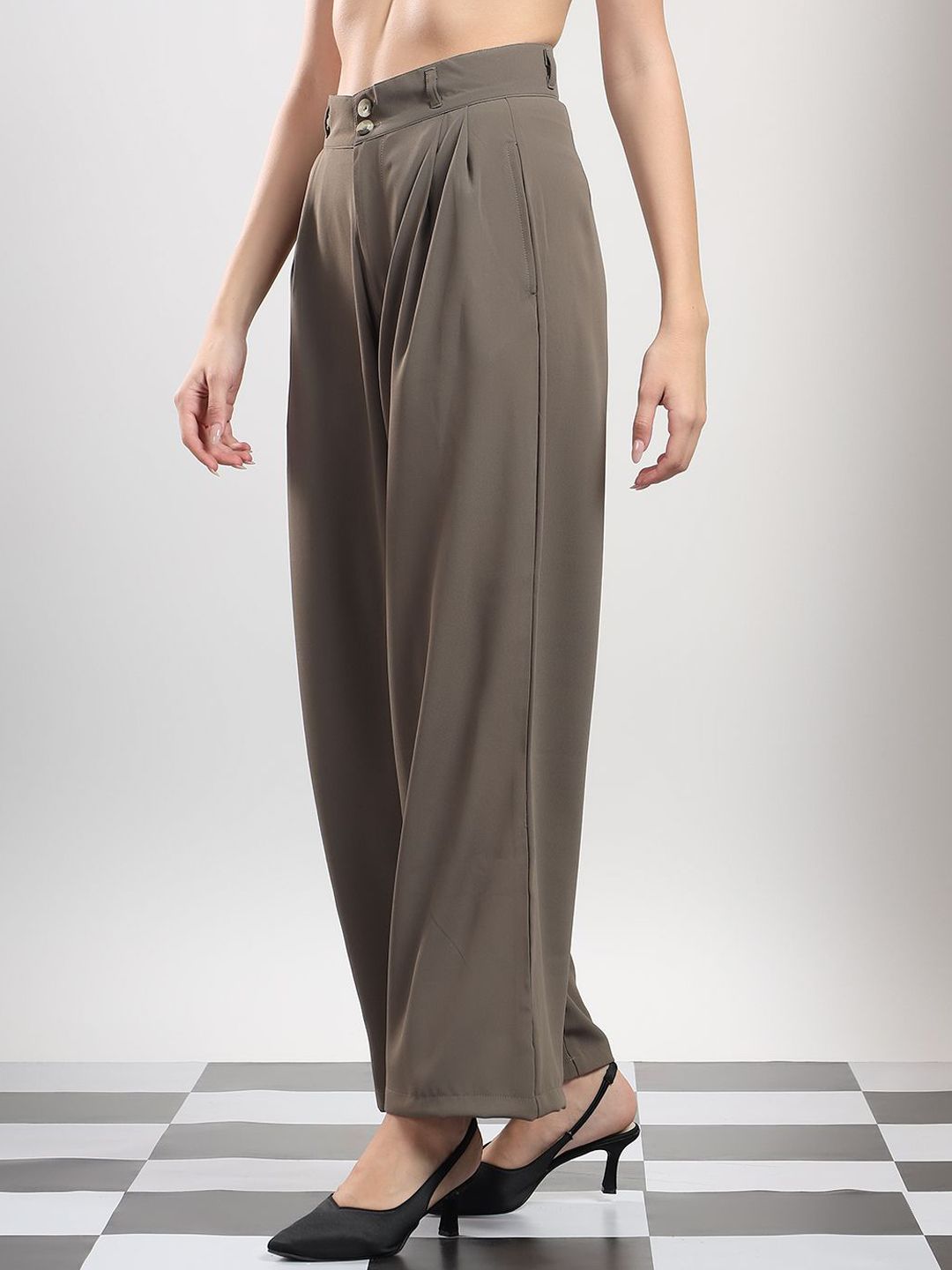 Kotty Women High-Rise Easy Wash Relaxed Fit Pleated Trousers