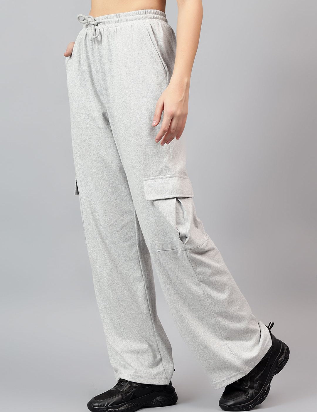 Kotty Women High-Rise Cargo Trousers