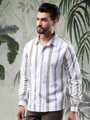 Kotty Men Spread Collar Vertical Striped Casual Shirt
