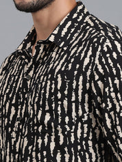 Kotty Men Spread Collar Abstract Printed Cotton Casual Shirt