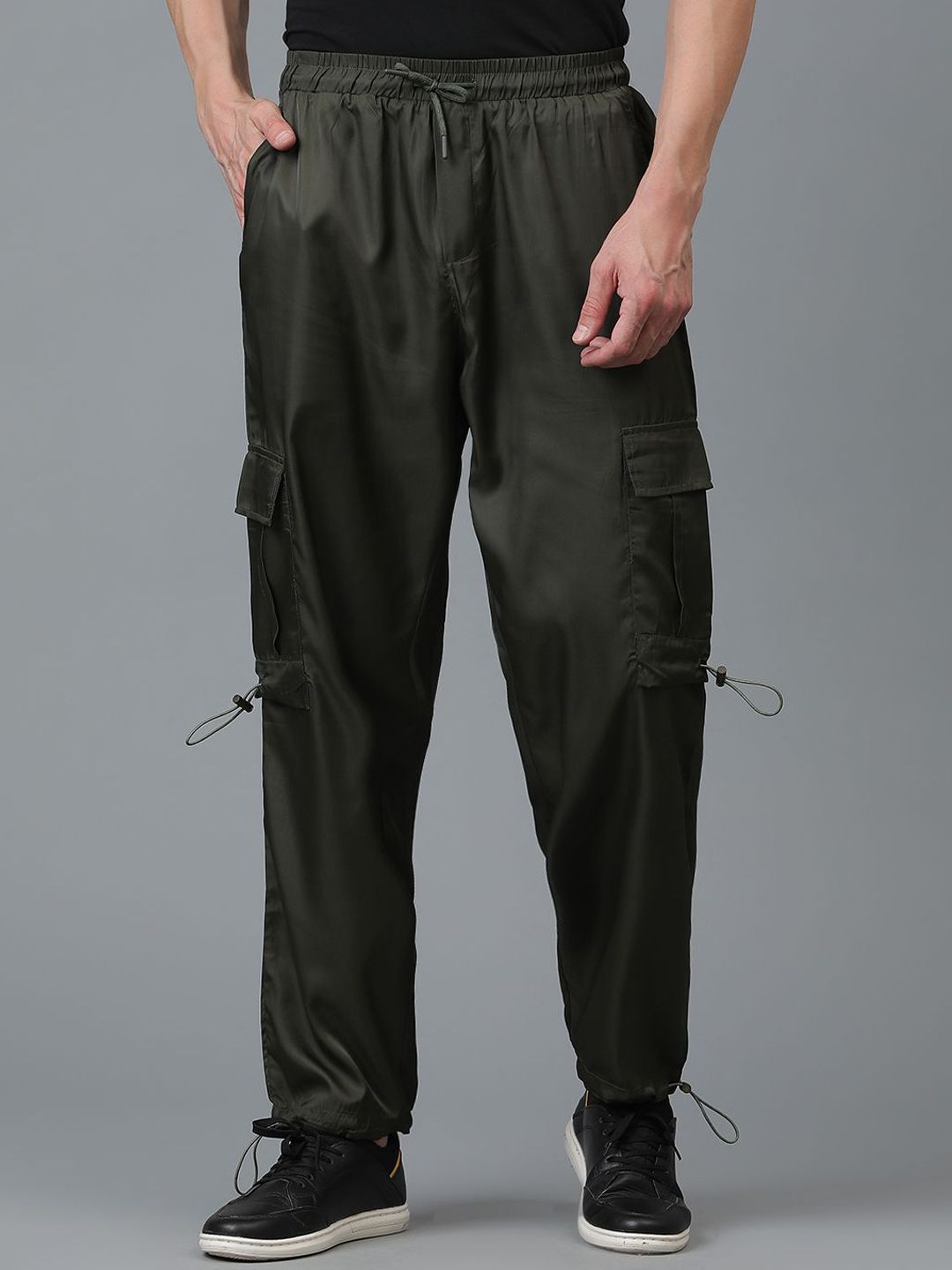 Kotty Men Relaxed Low-Rise Easy Wash Cargos Trousers