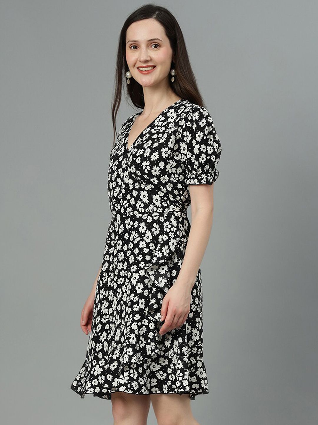 Kotty Black & White Floral Printed Puff Sleeves Crepe Wrap Dress