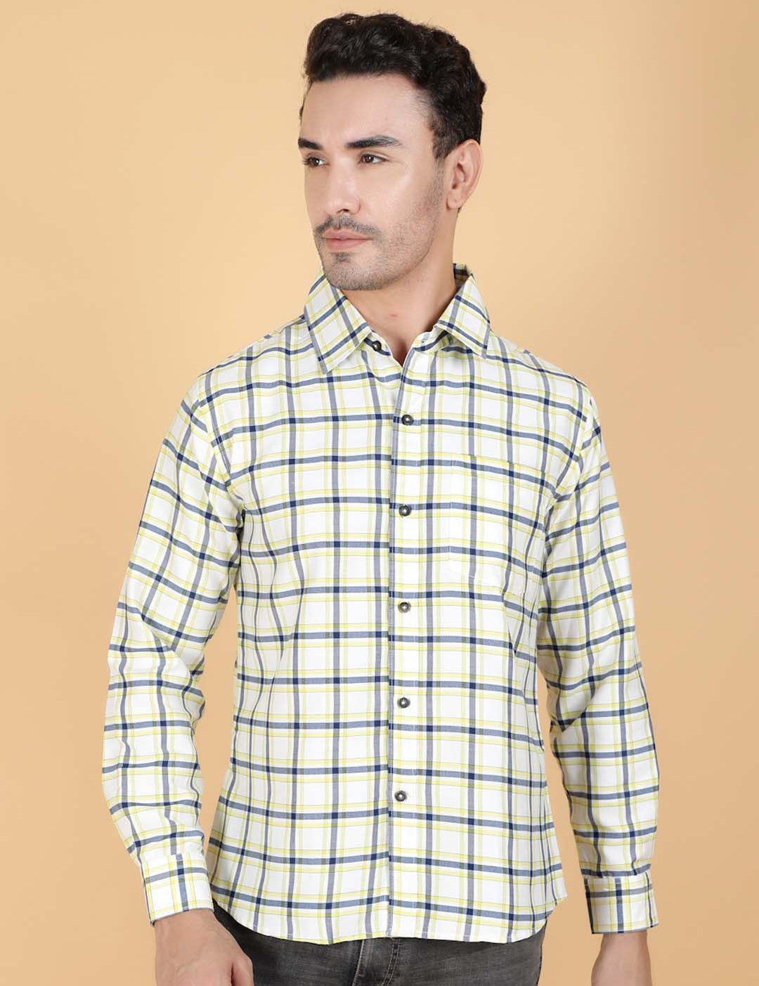 Kotty Men Relaxed Fit Spread Collar Checked Casual Shirt