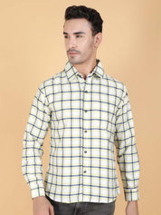 Kotty Men Relaxed Fit Spread Collar Checked Casual Shirt