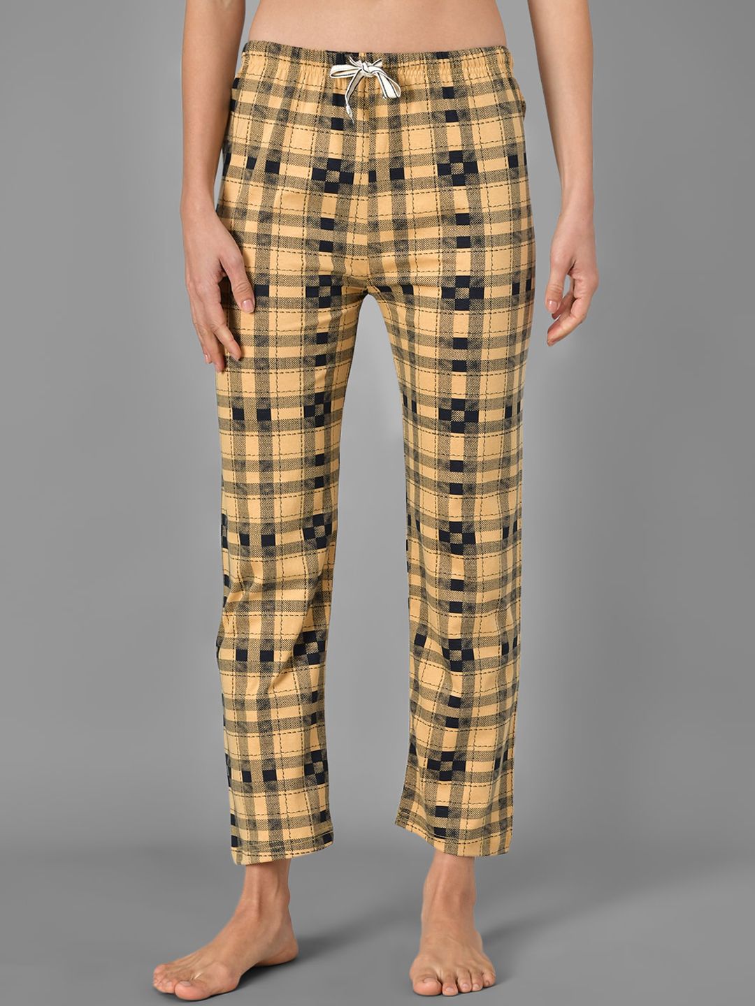 Kotty Women Yellow & Black Checked Night Suit