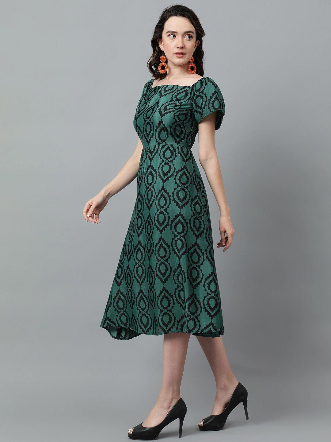 Kotty Green Ethnic Motifs Printed Square Neck Puffed Sleeves Fit & Flare Midi Dress