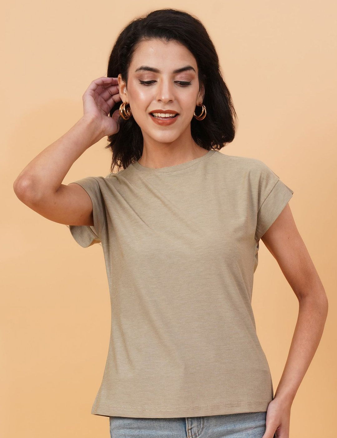 Kotty Women Solid Round Neck T-shirt