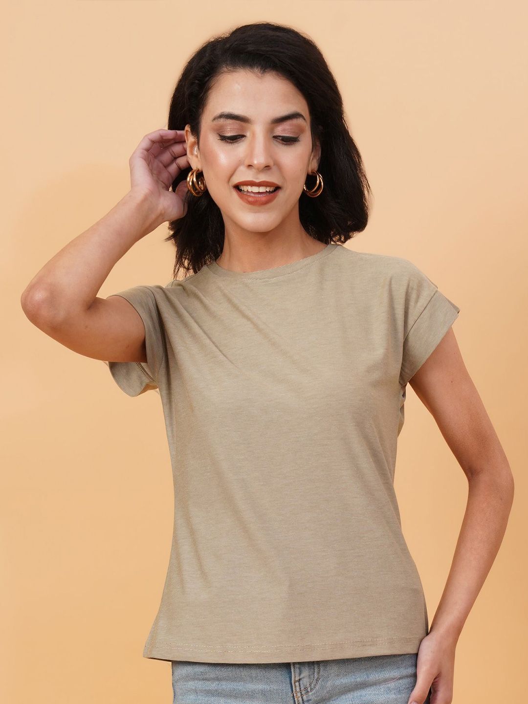 Kotty Women Solid Round Neck T-shirt