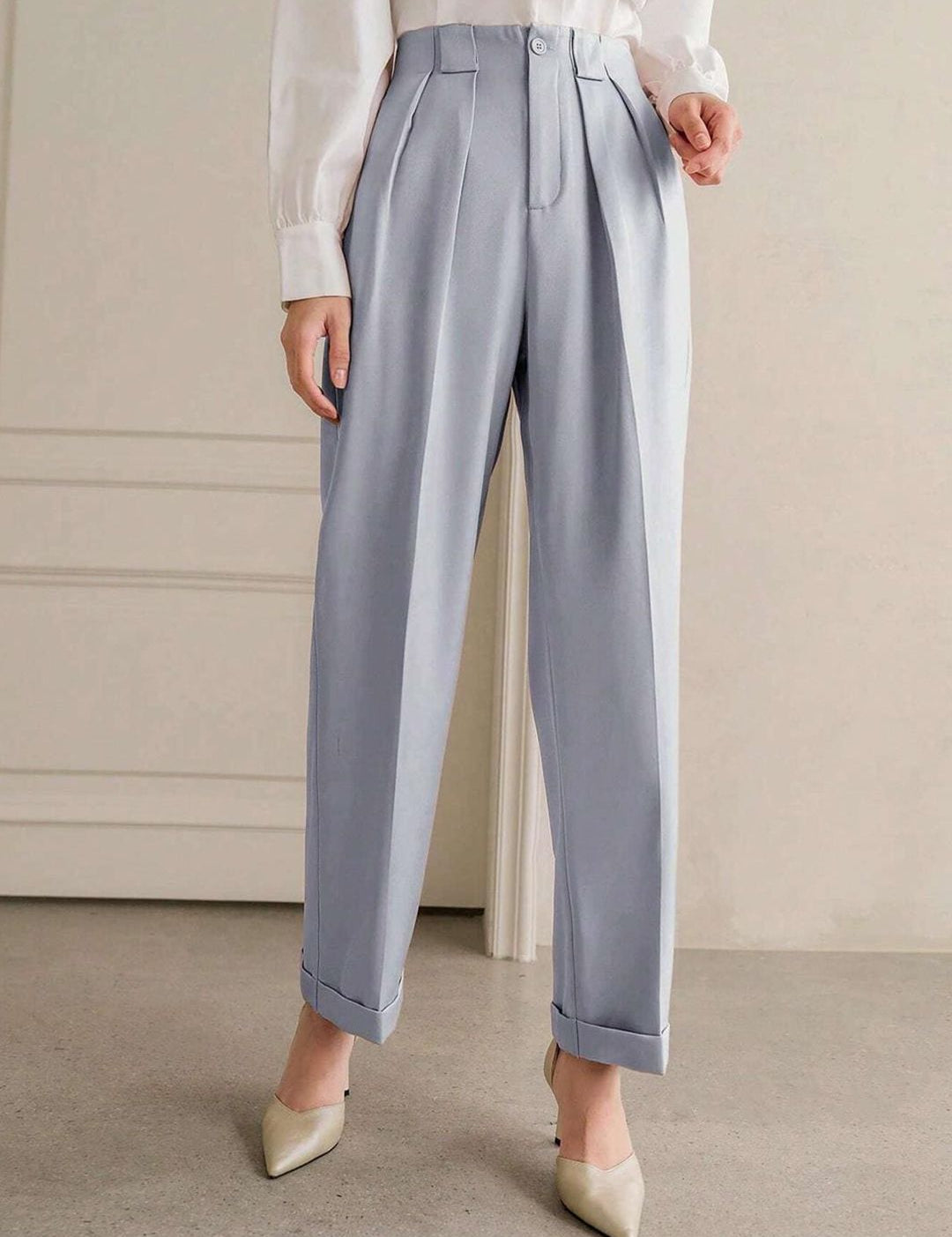 Kotty Women Striped Relaxed Straight Leg Straight Fit High-Rise Cotton Pleated Trousers